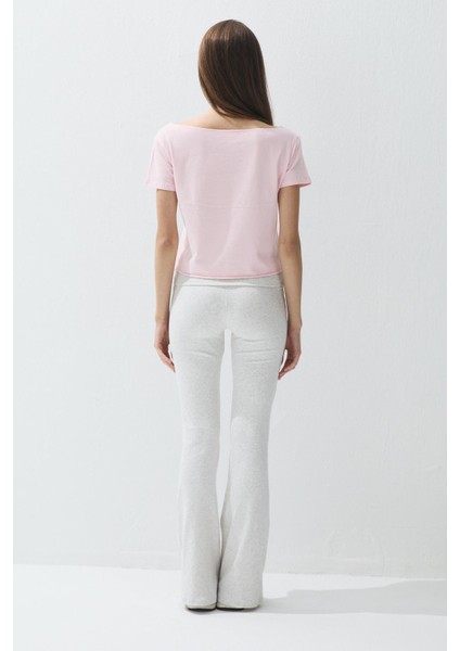 Kadın Pembe Renk Baskılı Kayıkçı Yaka Kısa Kollu T-Shirt