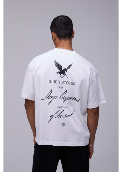 Kırık Beyaz Oversize Içsel Fırtına Baskılı Tişört