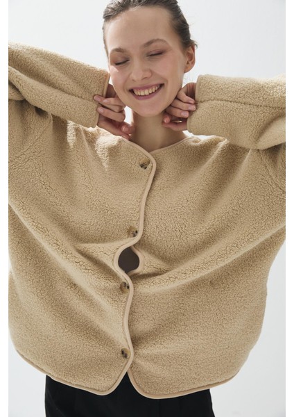 Kadın Camel Renk Iliklenebilir Cepli Peluş Ceket
