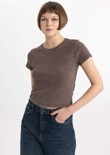 Fitted Bisiklet Yaka Yıkamalı Soluk Efektli Basic Düz Kısa Kollu Tişört