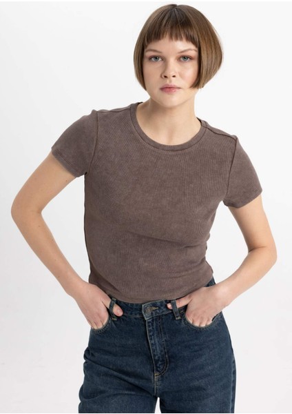 Fitted Bisiklet Yaka Yıkamalı Soluk Efektli Basic Düz Kısa Kollu Tişört