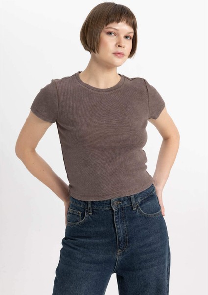 Fitted Bisiklet Yaka Yıkamalı Soluk Efektli Basic Düz Kısa Kollu Tişört