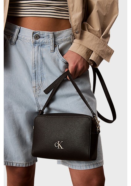 Mınımal Monogram Camera Bag 20 fiyatları
