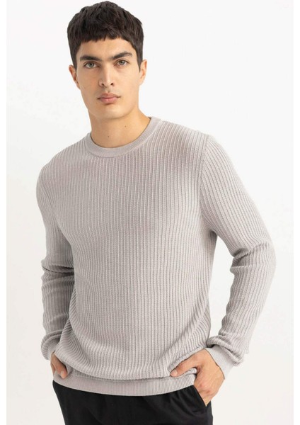 Standart Fit Normal Kesim Bisiklet Yaka Basic Düz Triko Kazak