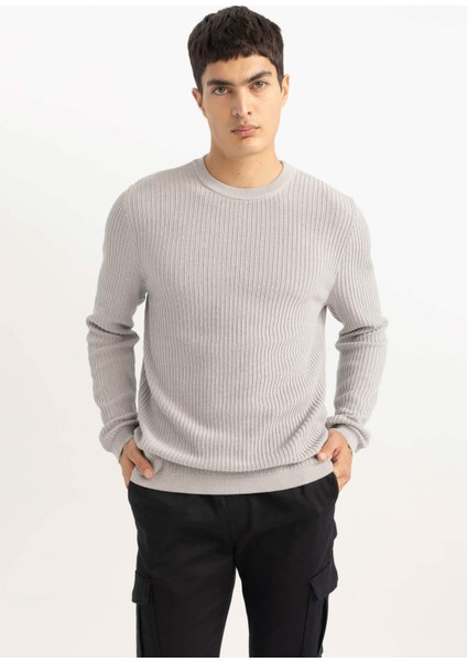 Standart Fit Normal Kesim Bisiklet Yaka Basic Düz Triko Kazak