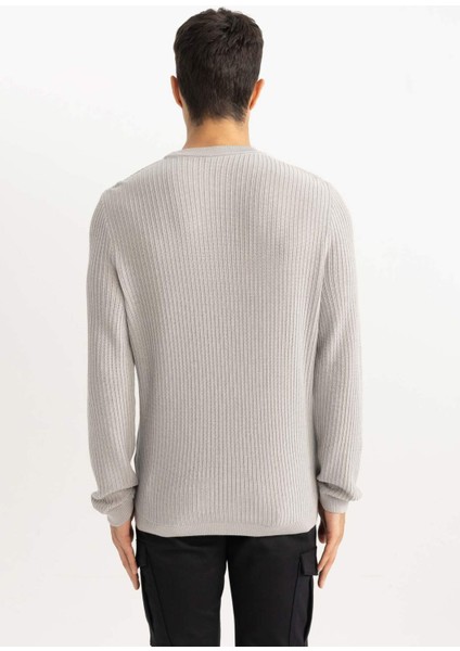 Standart Fit Normal Kesim Bisiklet Yaka Basic Düz Triko Kazak