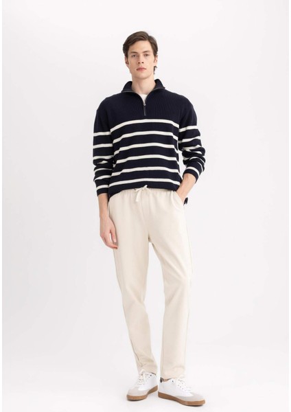 Standart Fit Normal Kesim Dik Yaka Fermuarlı Çizgili Triko Kazak B9717AX24AU