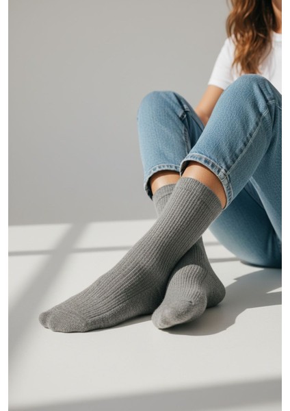 Kadın Gri Yünlü Kendinden Çizgili Dikişsiz Soket Çorap Seti- 6’lı Paket – Sıcak, Yumuşak ve Dayanıklı Kışlık Çorap modelleri