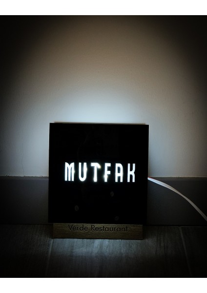 Iç Mekan Dekoratif Aydınlatma Tabelası