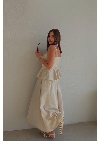 Bej Büstiyer Etek Takım