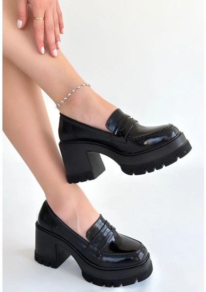 Techmrt Janes Siyah Rugan Dolgu Topuk Ayakkabı (Numara: 40)