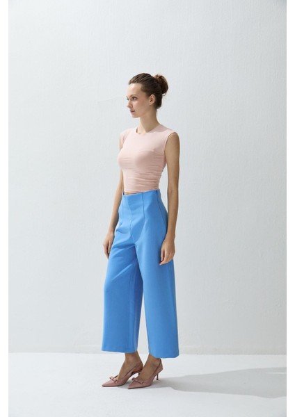 Kadın Pembe Renk Kısa Kollu Basic T-Shirt fırsatları