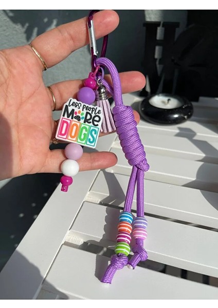 "less People More Dogs" Yazılı Mor Paracord Çanta Aksesuarı - Charm - Anahtarlık fiyatları
