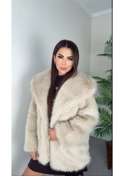 Önü Çıtçıtlı Loli Kürk Bej T4149