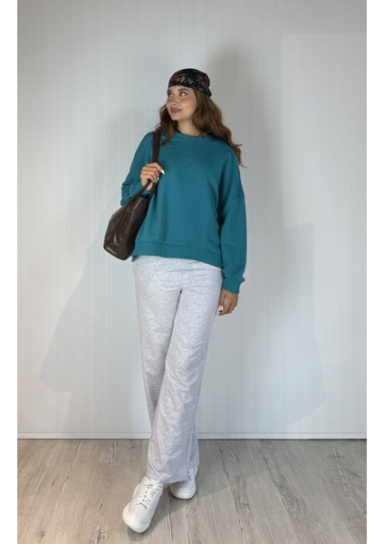 Kadın Bisiklet Yaka Üç Iplikli Uzun Kollu Oversize Basic Sweatshirt fiyatları
