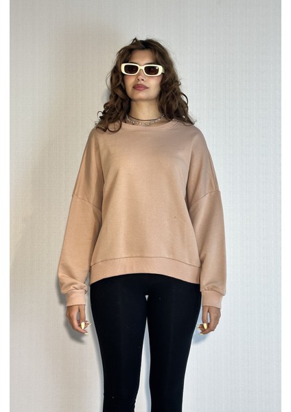 Kadın Bisiklet Yaka Üç Iplikli Uzun Kollu Oversize Basic Sweatshirt