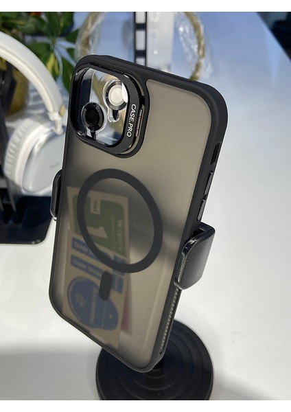 Iphone 11 Uyumlu Siyah Magsafe Kamera Standlı Lens Hediyeli Kılıf modelleri