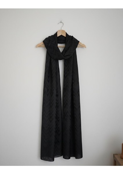 Siyah Zikzak Desen Jakarlı Şal modelleri