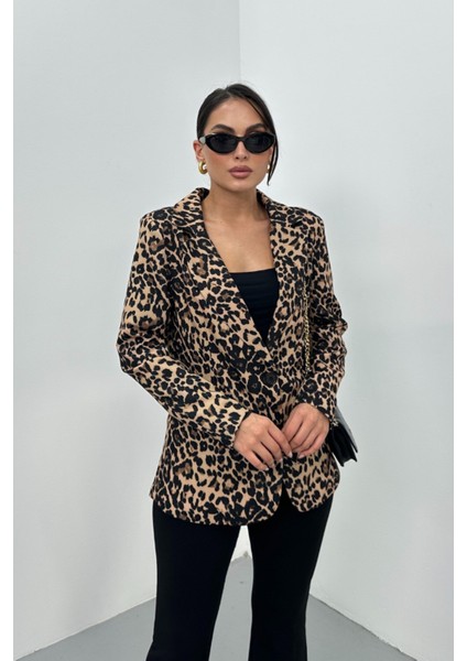 Kadın Blazer Ceket Leopar Desenli Kısa Düğmeli Astarlı Vatkalı Ceket fiyatları