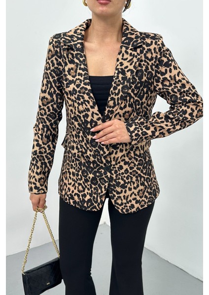 Kadın Blazer Ceket Leopar Desenli Kısa Düğmeli Astarlı Vatkalı Ceket indirimleri