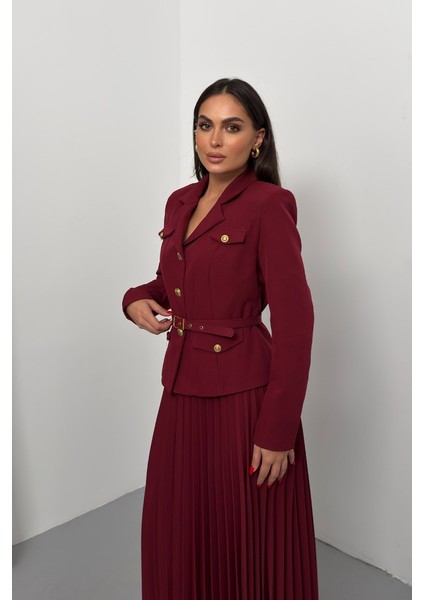 Kadın Ikili Alt Üst Takım Şık Kemerli Cep ve Düğme Detaylı Kısa Blazer Ceket Piliseli Uzun Etek Takım modelleri