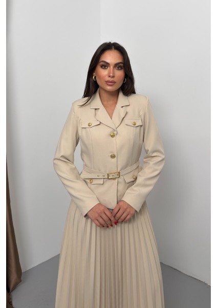 Kadın Ikili Alt Üst Takım Şık Kemerli Cep ve Düğme Detaylı Kısa Blazer Ceket Piliseli Uzun Etek Takım fiyatları