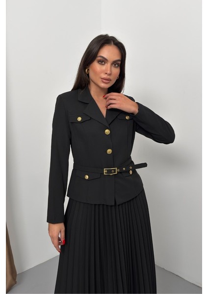 Kadın Ikili Alt Üst Takım Şık Kemerli Cep ve Düğme Detaylı Kısa Blazer Ceket Piliseli Uzun Etek Takım modelleri
