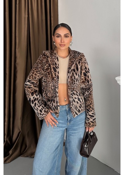 Kadın Ceket Kısa Leopar Desenli Fox Kumaş Ceket Yaka Düğmeli Kürk Mont