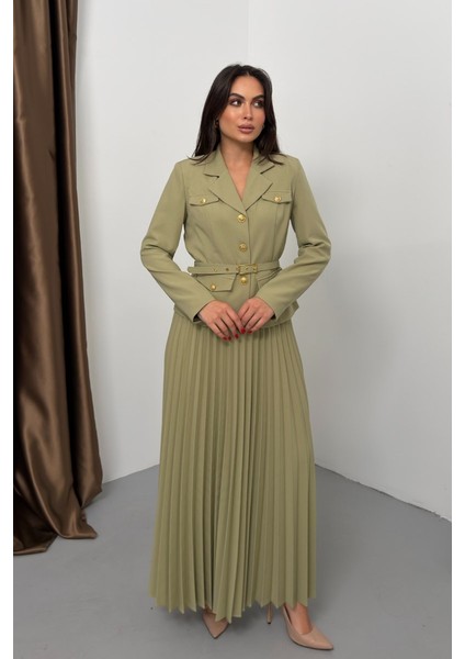 Kadın Ikili Alt Üst Takım Şık Kemerli Cep ve Düğme Detaylı Kısa Blazer Ceket Piliseli Uzun Etek Takım modelleri