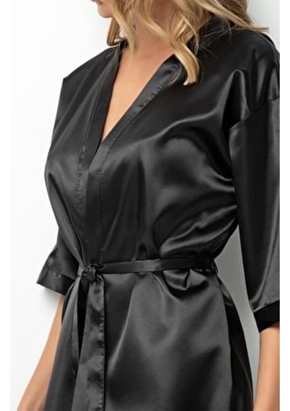 Kuşaklı Saten Sabahlık Kadınlar İçin Şık ve Rahat Tasarım Siyah Renk