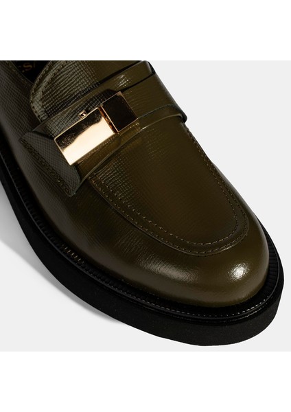 Kadın Yeşil Metal Toka Aksesuarlı Deri Loafer