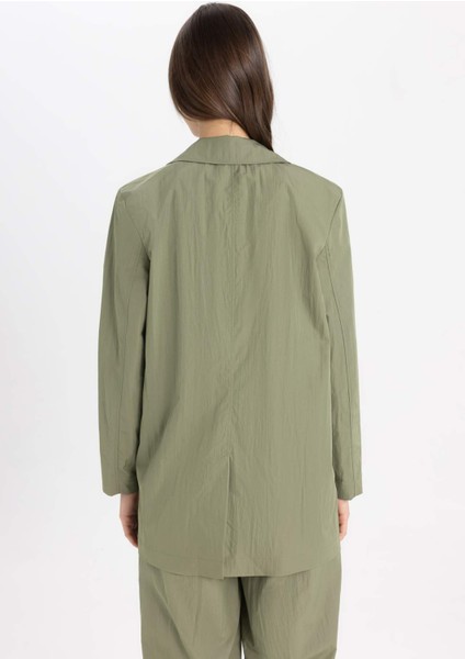 Düğmeli Cepli Basic Düz Paraşüt Kumaş Blazer Ceket