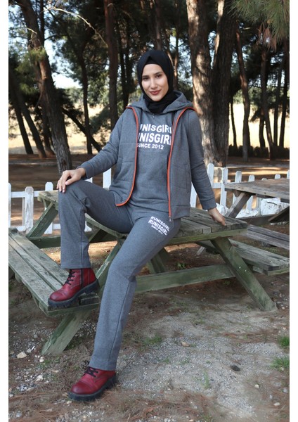 Günlük Kışlık Şık ve Rahat Üçlü Kadın Tesettür Eşofman Takımı indirimleri