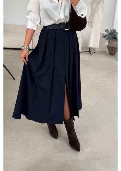 Lacivert Önden Yırtmaçlı Pileli Etek fırsatları