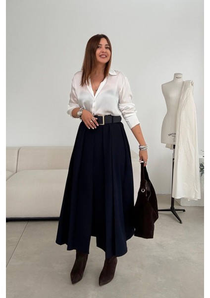 Lacivert Önden Yırtmaçlı Pileli Etek