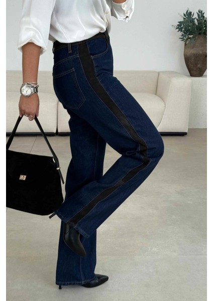 Siyah Detaylı Mavi Jean indirimleri