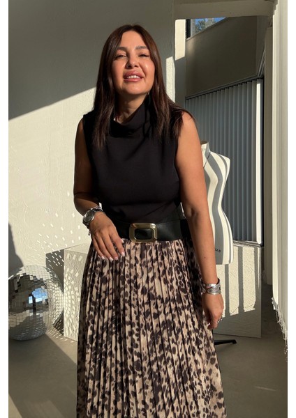 Siyah Leopar Piliseli Kemerli Elbise indirimleri