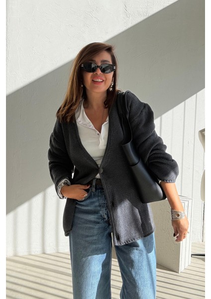 Antrasit Üç Düğmeli Hırka