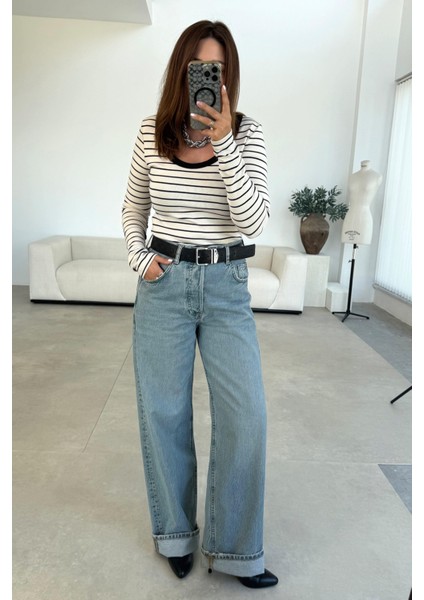 Paçası Katlamalı Düğmeli Jean fırsatları