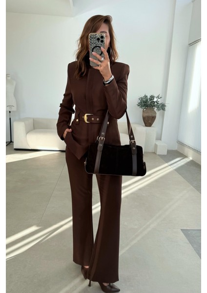 Kahverengi Kemerli Takım Elbise