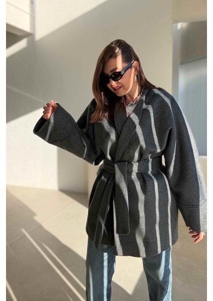 Gri Kuşaklı Kısa Kaban modelleri