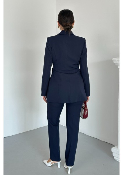 Kadın Ikili Alt Üst Takım Şık Kuşaklı Drapeli Broş Detaylı Blazer Ceket Boru Paça Pantolon Takım