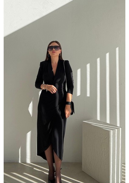 Siyah Vatkalı Uzun Elbise