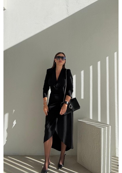 Siyah Vatkalı Uzun Elbise fırsatları