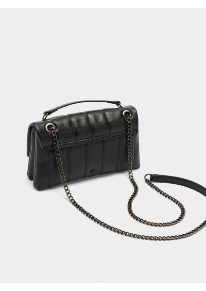 Döner Kilit Kapaklı Omuz Çantası modelleri