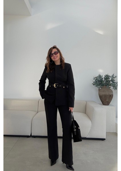 Siyah Kemerli Takım Elbise fırsatları