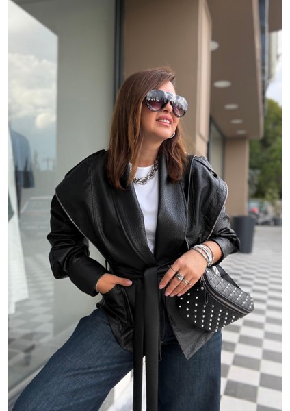 Siyah Fermuar Detaylı Deri Ceket fiyatları