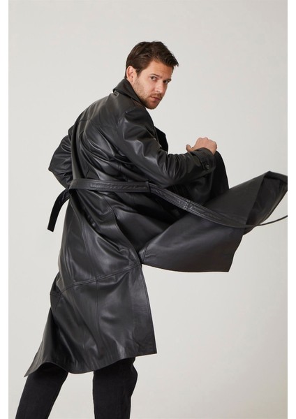 Siyah Matrix Hakiki Deri Kruvaze Düğme Kapamalı Yırtmaçlı Astarlı Kemerli Trençkot Erkek Kaban