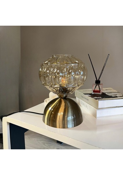 Şila Cam Bal Rengi Masa Lambası Dekoratif Masaüstü Aydınlatma Hol Abajur Yatak Odası Başucu Lamba