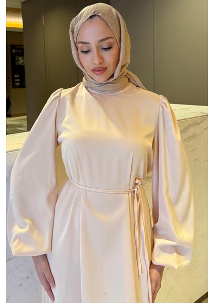 Balon Kol Belden Bağlama Detaylı Saten Abiye- Krem indirimleri